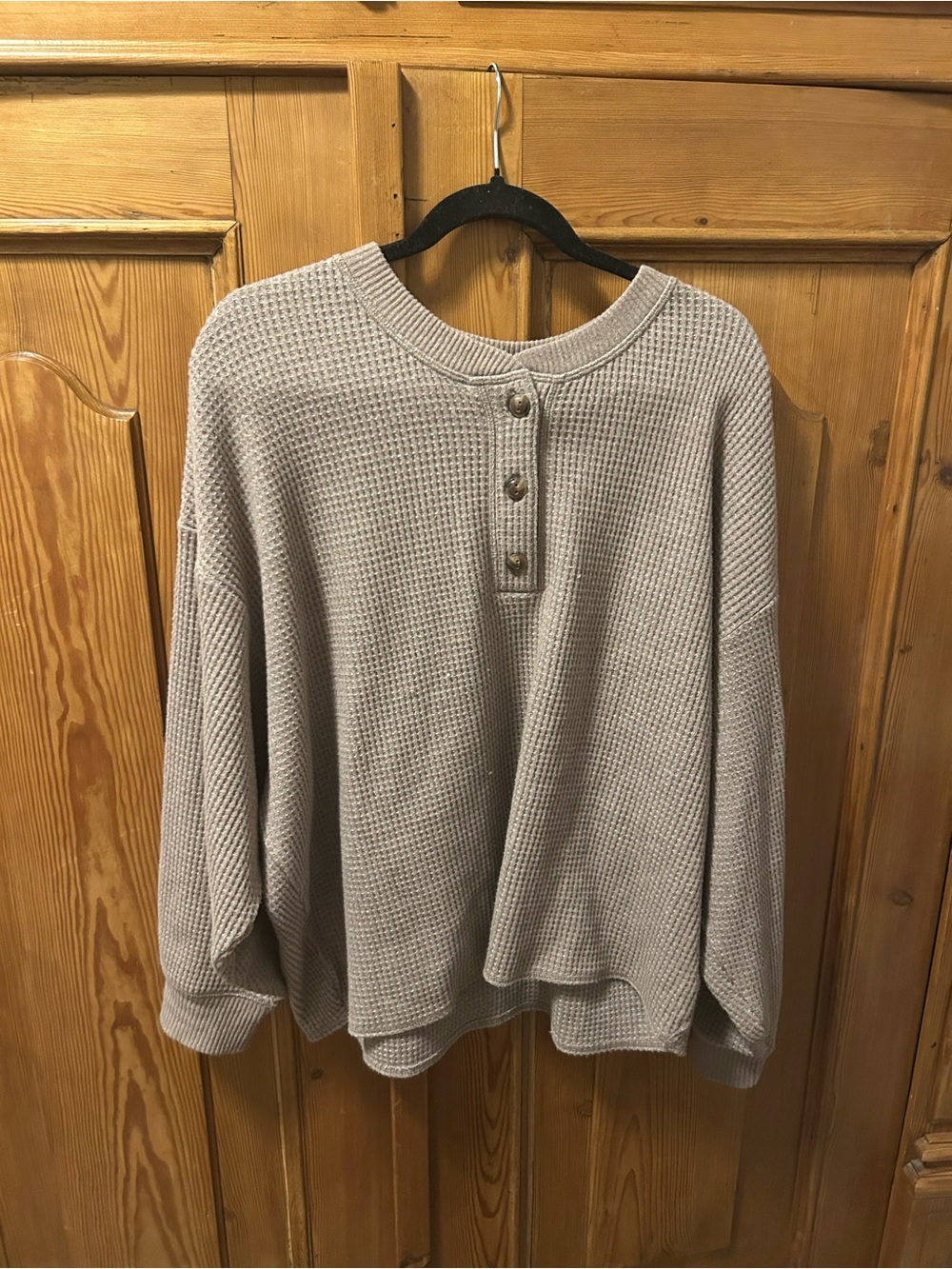 Old Navy Women's Crewneck Waffle Henley - Light Taupe